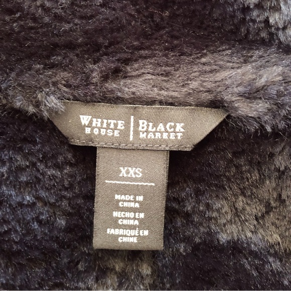 ⭐️NEW⭐️White House Black Market (WHBM) Black Faux Suede Vest - Picture 7 of 10